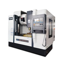 Vmc550 Chine prix usine 3 axes 4 axes vertical cnc métal taille moyenne fraiseuse