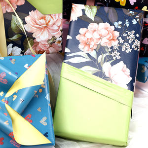 Nuevo papel de regalo de San Valentín 43*300 cm Impresión de doble cara Embalaje de papel de regalo - Product Image 4
