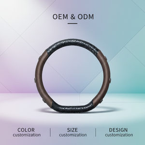 Funda de Volante con Cojín de Aire TPU, Almohadillas Flotantes Transpirables de Cuero Perforado para Alivio del Estrés y Agarre Cómodo al Conducir - Product Image 1