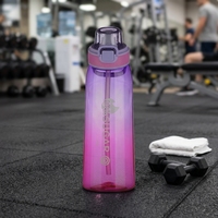 Bouteille d'eau étanche en Tritan+PP avec couvercle à ouverture rapide et paille intégrée pour adultes - Idéale pour le camping, les voyages, la gym, le sport et les activités de plein air (sûre)