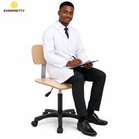 Chaises de laboratoire pivotantes en bois avec roulettes pour projets de mobilier de laboratoire en gros
