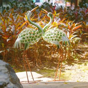 2 Pièces Statues de Grue à Fleurs en Métal Support de Hérons Verts Décorations de Jardin Colorées pour l'Extérieur Matériaux Durables pour l'Accent Mural - Product Image 5