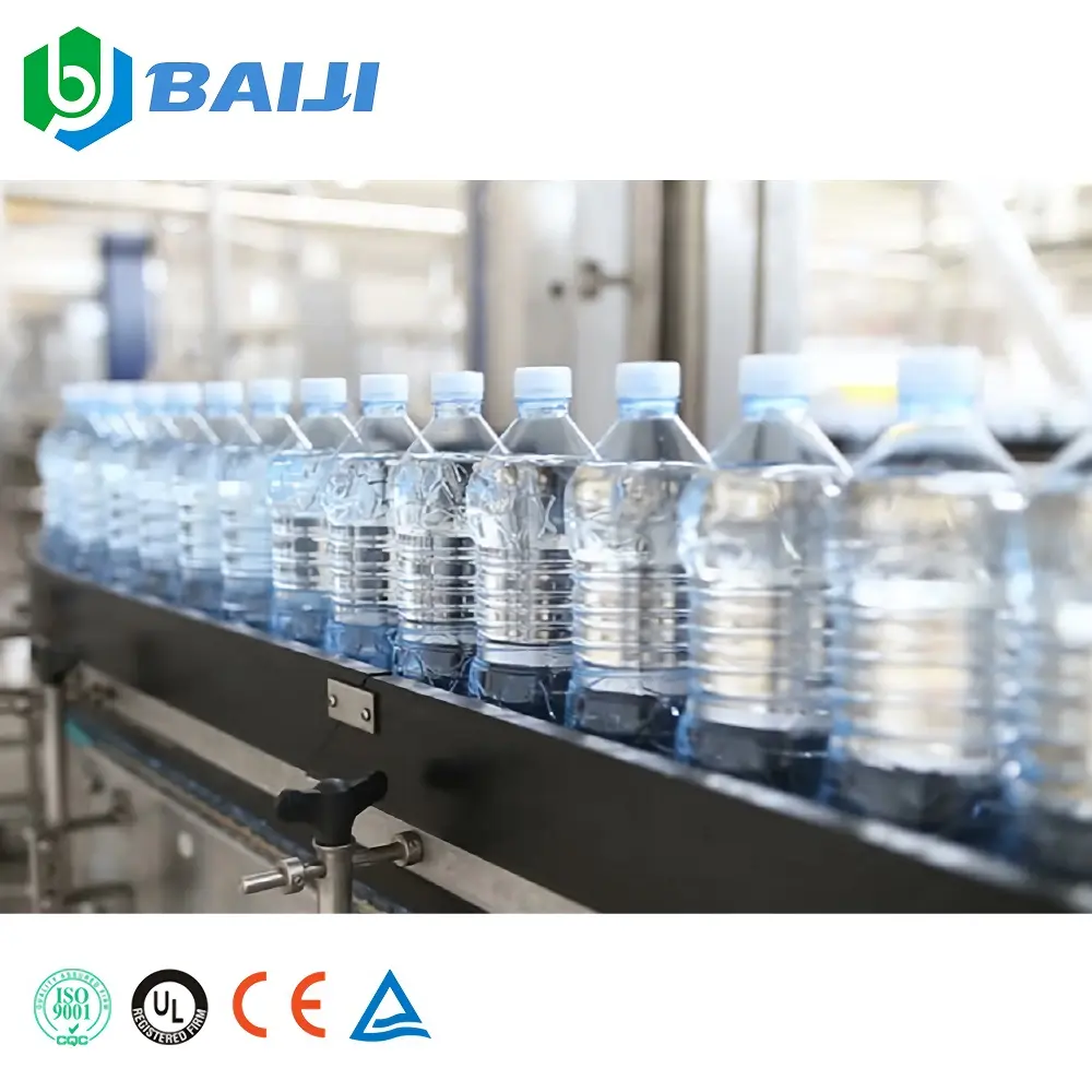 מלא שתיית מינרלים מים קו ייצור בקבוק לחיות מחמד בקבוק טהור מים מילוי מכסת מפעל מכונה