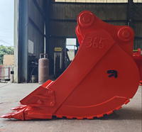 Godet de terrassement RSBM Hitachi ZX360 pour pelle hydraulique de 36 tonnes, idéal pour les travaux de tranchées et de canalisations