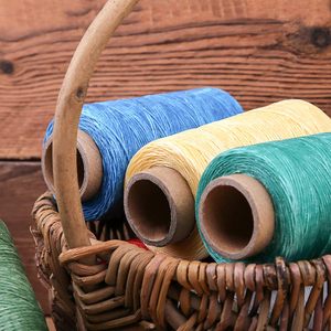 Fil de coton et polyester mélangé régénéré, teint en cônes, pour tricot circulaire et chaussettes. - Product Image 2
