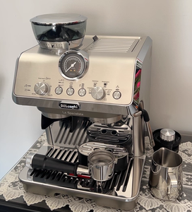 Cafetera Semiautomática EC9255 con Molinillo Integrado para Uso Doméstico, Preparación en Frío - Product Image 2