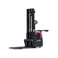 Gerbeur électrique à jambes étroites de 1,5 tonne, 3 m, corps rouge et noir, rayon de braquage super réduit pour les allées de travail à espaces limités
