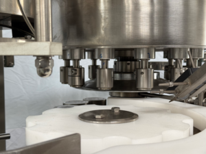 Macchina di Riempimento Semi-Automatica Pneumatica per Tubi di Gel e Sigillatrice a Coclea per Polvere di Acido Ialuronico e <span class=keywords><strong>Filler</strong></span> Dermico da 1ml - Product Image 5