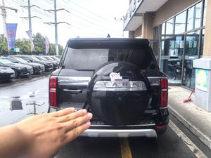 Tank <span class=keywords><strong>500</strong></span> 3.0T Turbo Benzina SUV Automatico LHD Usato con Sedili in Pelle Interni Scuri per Esportazione - Anno 2022 - Product Image 3