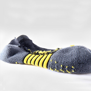 Prix d'usine OEM ODM Chaussettes de sport personnalisées absorbant la transpiration pour athlètes - Product Image 5