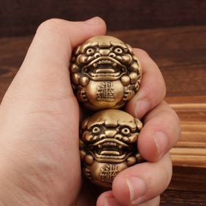 Figurita de Latón Pixiu, Par de Figuras Redondas Feng Shui, Objeto Decorativo para el Hogar, Regalo de Año Nuevo Chino, Coleccionable de Alta Calidad - Product Image 3