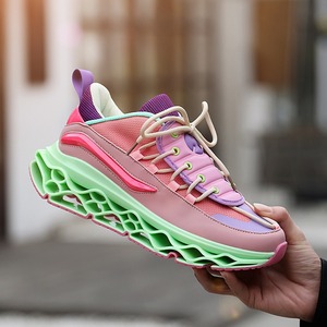 Zapatillas Deportivas de Moda para Hombre 2024 con Logotipo Personalizado, Suela de Cuchilla, Cuero y Malla, Casuales, para Aumentar la Estatura - Product Image 1