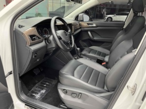 Mini SUV <span class=keywords><strong>de</strong></span> <span class=keywords><strong>segunda</strong></span> <span class=keywords><strong>mano</strong></span> para <span class=keywords><strong>Volkswagen</strong></span> Tharu 2021 280tsi 2wd gasolina coche usado 1,4 T vehículos todoterreno urbanos <span class=keywords><strong>de</strong></span> <span class=keywords><strong>marca</strong></span> pequeña - Product Image 3