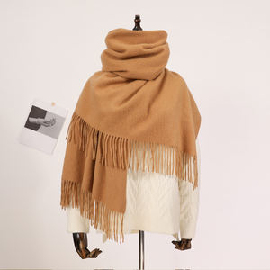 Syal wol kualitas tinggi baru syal Pashmina rumbai pola kotak-kotak merah natal syal wol panjang hangat untuk wanita - Product Image 3