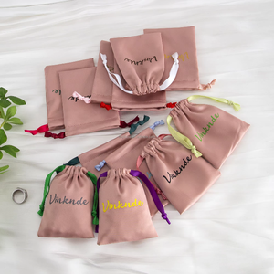 Exquisito Contenedor de Joyería de Terciopelo de Seda Rosa de 9*12cm, Bolsa Antipolvo Densa con Cordón para Pulseras y Anillos, Embalaje con Cinta - Product Image 6