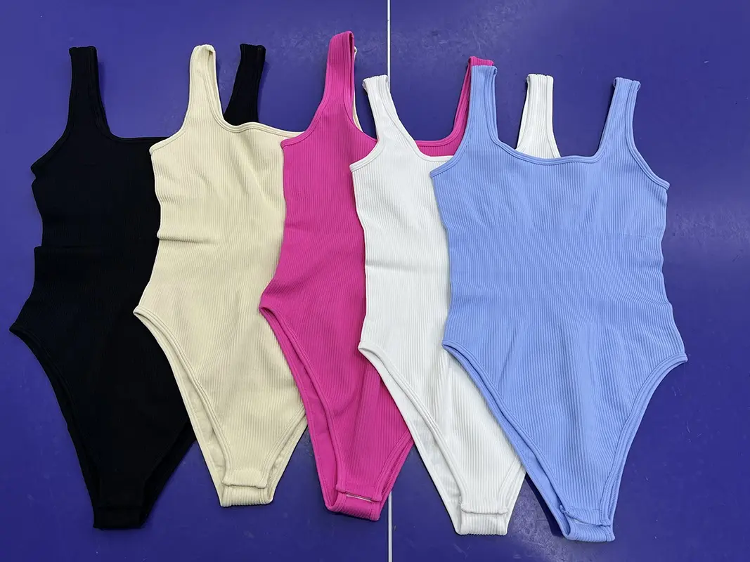 Chất lượng cao đàn hồi của phụ nữ liền mạch chủ đề thể thao gân Yoga bodysuit