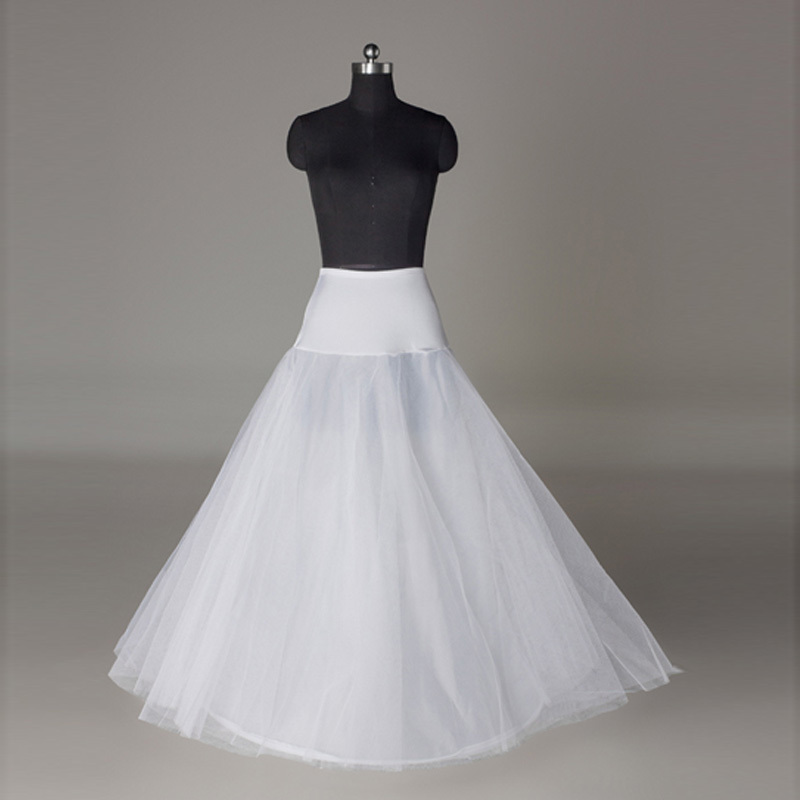 white a line chiffon dress Elegant A-Line Bridal Gown with Beaded Lace Bodice and Deep V-Neckline Plus Size Size 12 Size:UK 6 women summer dress Reel by Salman Sheikh or any romantic occasion