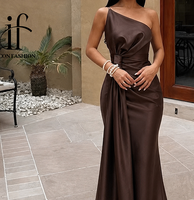 Robe de soirée sirène élégante en satin à une épaule, avec taille nouée torsadée, longue ceinture, froncée, longueur ras du sol et traîne