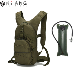 <span class=keywords><strong>กระเป๋า</strong></span>เป้สะพายหลังแบบยุทธวิธีสำหรับการล่าสัตว์กลางแจ้ง ทำจากไนลอน พร้อมถุงน้ำแบบยุทธวิธีขนาด 3 ลิตร - Product Image 1