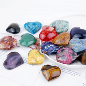 Vente en gros d'<span class=keywords><strong>améthyste</strong></span> naturelle de haute qualité polissage mélange de matériaux cœur de cristal pierre de palmier pour la décoration - Product Image 3