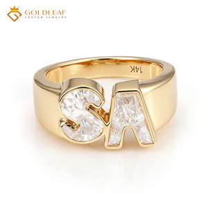 Bague personnalisée en or 14 carats avec moissanite D VVS1 de 1, 2, 3 ou 4 carats en forme de lettre, idéale pour un cadeau, un souvenir ou un usage quotidien - Product Image 1