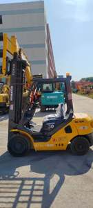 Bonne performance Komatsu 3 tonnes chariot élévateur haute qualité d'occasion original chariot élévateur Komatsu FD30T-17 vendu pas cher - Product Image 2