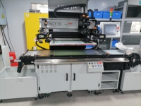 Machine d'impression sérigraphique universelle entièrement automatique à haute vitesse et haute efficacité pour imprimante d'étiquettes, fonctionnelle UV, électrique au graphène