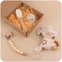 4 pièces Super Soft Rabbit Rattles chaîne de sucette Shower Bib Gift Set Box Baby Birth Gift Gift Set