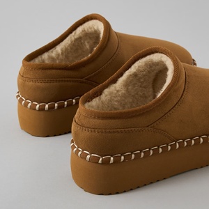 YL-26193 Chaussons mini-bottes pour femme en daim doublé de fausse fourrure moelleuse, plateforme, intérieur, hiver, confortables, OEM personnalisés - Product Image 5