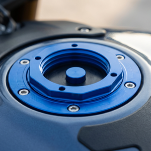 מתאים ל-WR250F/450F YZ85/125 YZ250F/450F סגסוגת אלומיניום CNC מכסה מיכל דלק ומכסה סיר שמן אביזרי חלקי אופנוע - Product Image 2