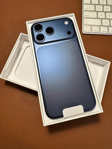 สมาร์ทโฟน 17 Pro Max สีน้ำเงินเข้<span class=keywords><strong>ม</strong></span> 5G รุ่นให<span class=keywords><strong>ม</strong></span>่ล่าสุด เป็นโทรศัพท์ที่มีกล้อง AI ความละเอียดสูง และเป็นโทรศัพท์สำหรับการทำงานที่<span class=keywords><strong>ม</strong></span>ีประสิทธิภาพสูง - Product Image 2