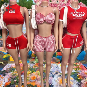 Completo Estivo 2025 alla Moda, Due Pezzi Rosso Carino e Femminile, Abbigliamento Streetwear da Club, Top Corto Aderente e <span class=keywords><strong>Pantaloncini</strong></span>, <span class=keywords><strong>Outfit</strong></span> Coordinato Dolce - Product Image 2