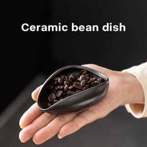 Tazza Dosatrice per Chicchi di Caffè, Piatto di Misurazione e Pesatura, Vassoio in Ceramica per Tè, Set da Tè Kung Fu in Porcellana Bianca e Celadon Nero Retrò - Product Image 3