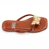 Nouvelles tongs de plage d'été pour femmes, décorées de strass papillon, vente en gros, tendance