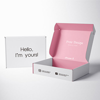 Umweltfreundliche Matte Recycelbare Wellpappe-Versandkartons mit Geprägtem Logo in Rosa für Schuhe und Kleidung, Quadratische Papierboxen mit Geringer Mindestbestellmenge