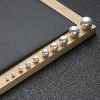 Perles rondes en plastique blanc en gros avec trou pour la fabrication de colliers et de bijoux tendance