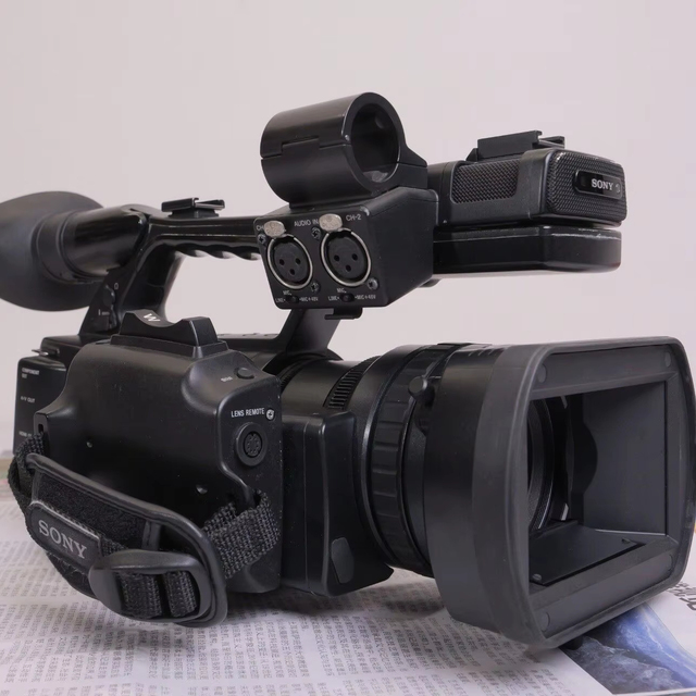 Professional Camcorder Sonys PMW-EX1R Handheld Wedding & Event Follow Camera