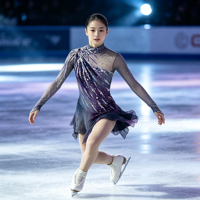 Robe de patinage artistique asymétrique à col en maille dégradé gris-violet, manches longues, dos ouvert, ornée de strass bleus et argentés, pour danse sur glace