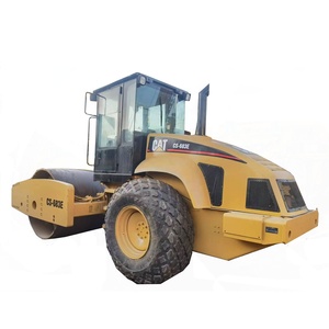 Rouleau compresseur CAT Caterpillar CS683E d'<span class=keywords><strong>occasion</strong></span> à prix réduit, original du Japon, rouleau CAT CS683E d'<span class=keywords><strong>occasion</strong></span> à Shanghai - Product Image 1