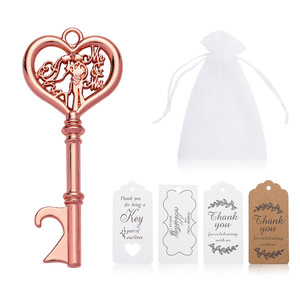 Porte-clés décapsuleur en alliage de zinc pour couple, cadeau souvenir décoratif pour mariage et fêtes - Product Image 2