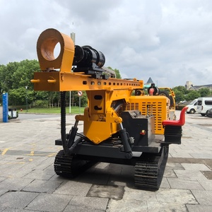 เครื่องตอกเสาไฟฟ้าพลังงานแสงอาทิตย์ APCOM สำหรับโครงการโซลาร์เซลล์ในทะเลทราย - Product Image 4