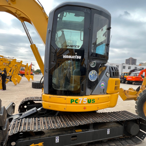Excavatrice d'occasion KOMATSU PC75US Prix bas Excellentes performances Excavatrice d'occasion KOMATSU à vendre - Product Image 1