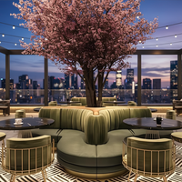 Ensemble de mobilier de restaurant moderne de luxe léger, canapé en velours, table et chaises de café pour restaurants et bars