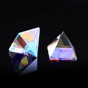 Prisma Pirâmide Colorido de Alta Qualidade 20*20mm K9 <span class=keywords><strong>Bk7</strong></span> - Product Image 1