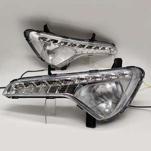 Feux de circulation diurne à LED DRL pour <span class=keywords><strong>Kia</strong></span> <span class=keywords><strong>Sportage</strong></span> 2010 2011 2012 2013 2014 couvercle de phare antibrouillard lumière du jour avec clignotant jaune - Product Image 1
