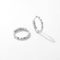 Boucles d'oreilles créoles miniatures en argent sterling 925 plaqué or 18 carats, hypoallergéniques, motif cercles ondulés minimalistes, pour piercings multiples