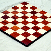 Échiquier en bois de buis sans bordure de haute qualité avec produit de jeu de table d'emballage en carton durable