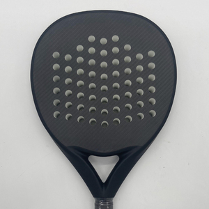 Diseño de logotipo personalizado, pala de pádel de fibra de carbono 12k, forma híbrida de espuma Eva negra, superficie de arena, para hombres y mujeres, máxima control y efecto de rotación. - Product Image 5