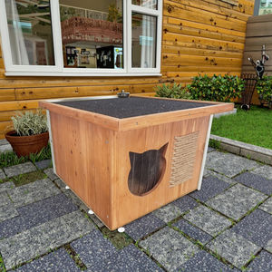 Kleines Hölzernes Versteckhaus für Katzen zum Verkauf - Product Image 3