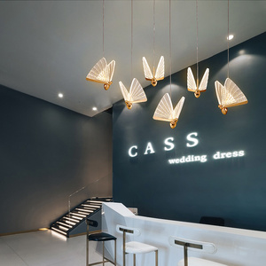 Lampade a Sospensione LED in Acrilico, <span class=keywords><strong>Lampadario</strong></span> a Farfalla Trasparente Dorato per Scale e Soffitti - Product Image 3
